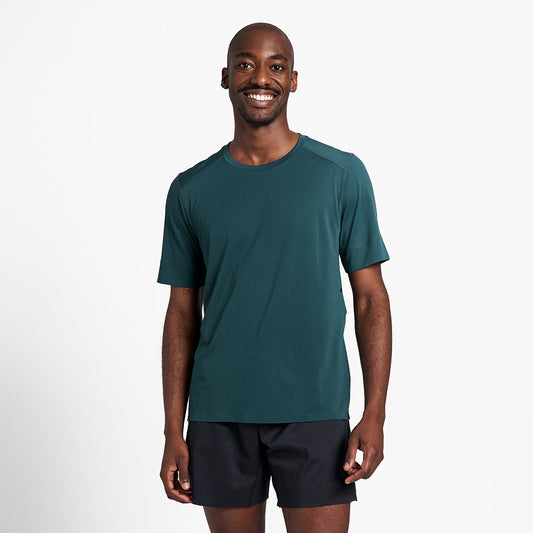 Model_Text: model is 6'1" and wears a medium