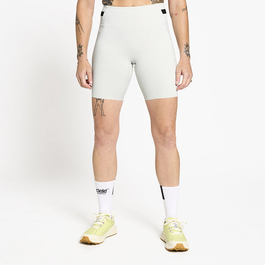 Model_Text: model is 5'6" and wears a small