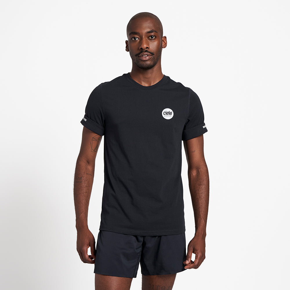 Model_Text: model is 6'1" and wears a medium