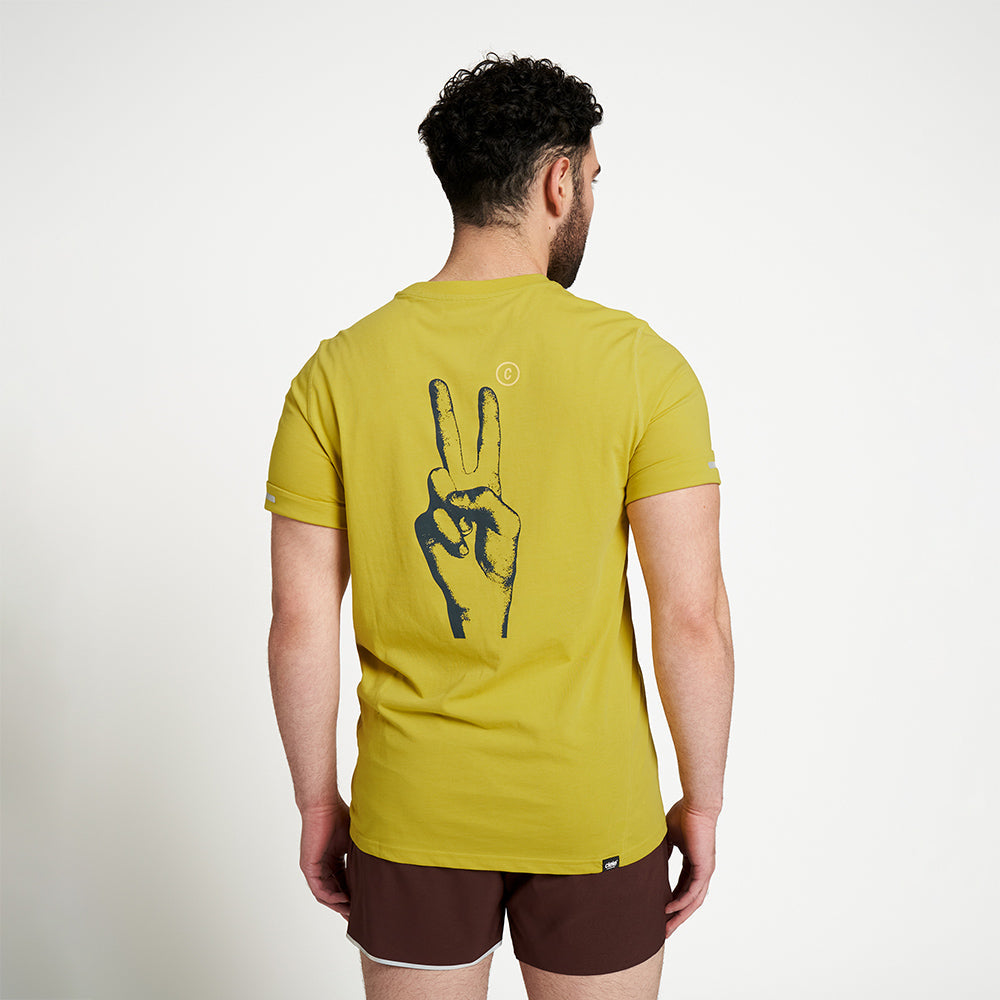 Model_Text: model is 5'9" and wears a large