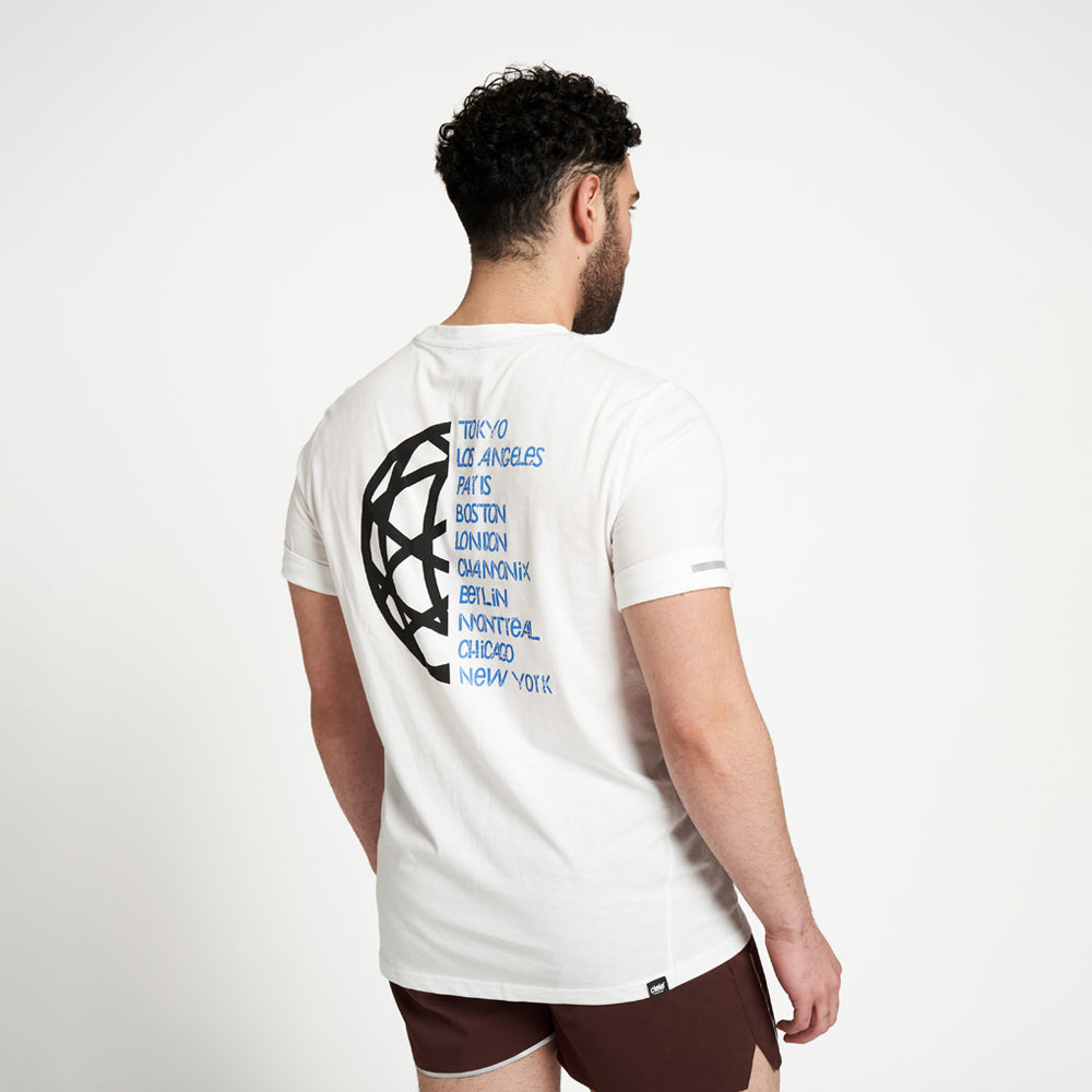 Model_Text: model is 5'9" and wears a large