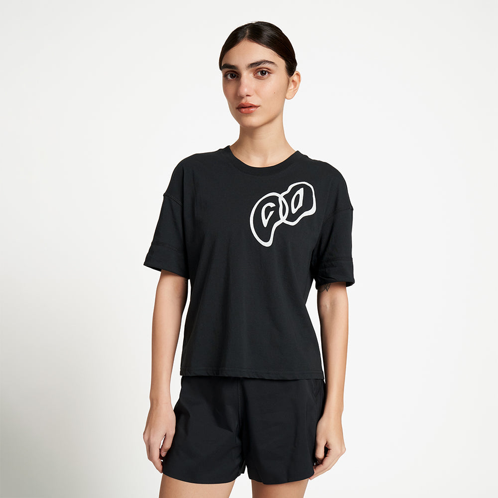 Model_Text: model is 5'6" and wears a small