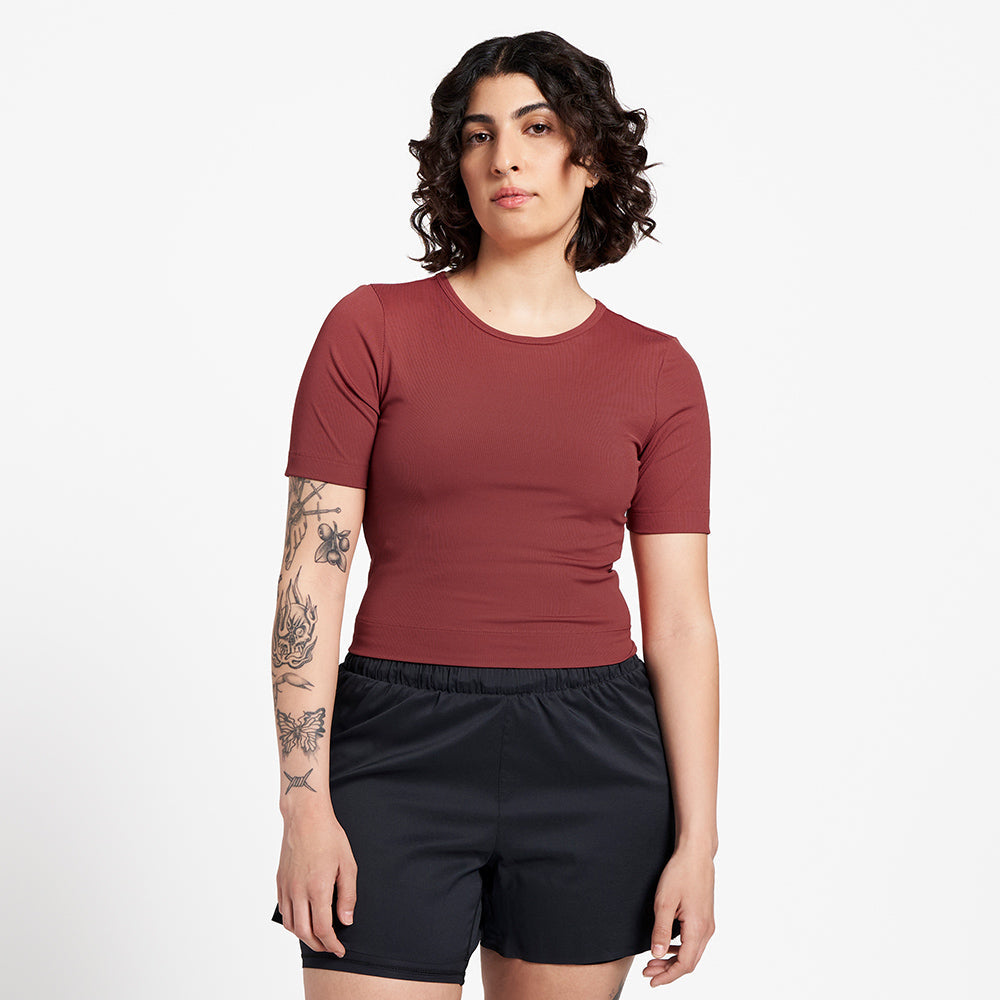 Model_Text: model is 5'3" and wears a small