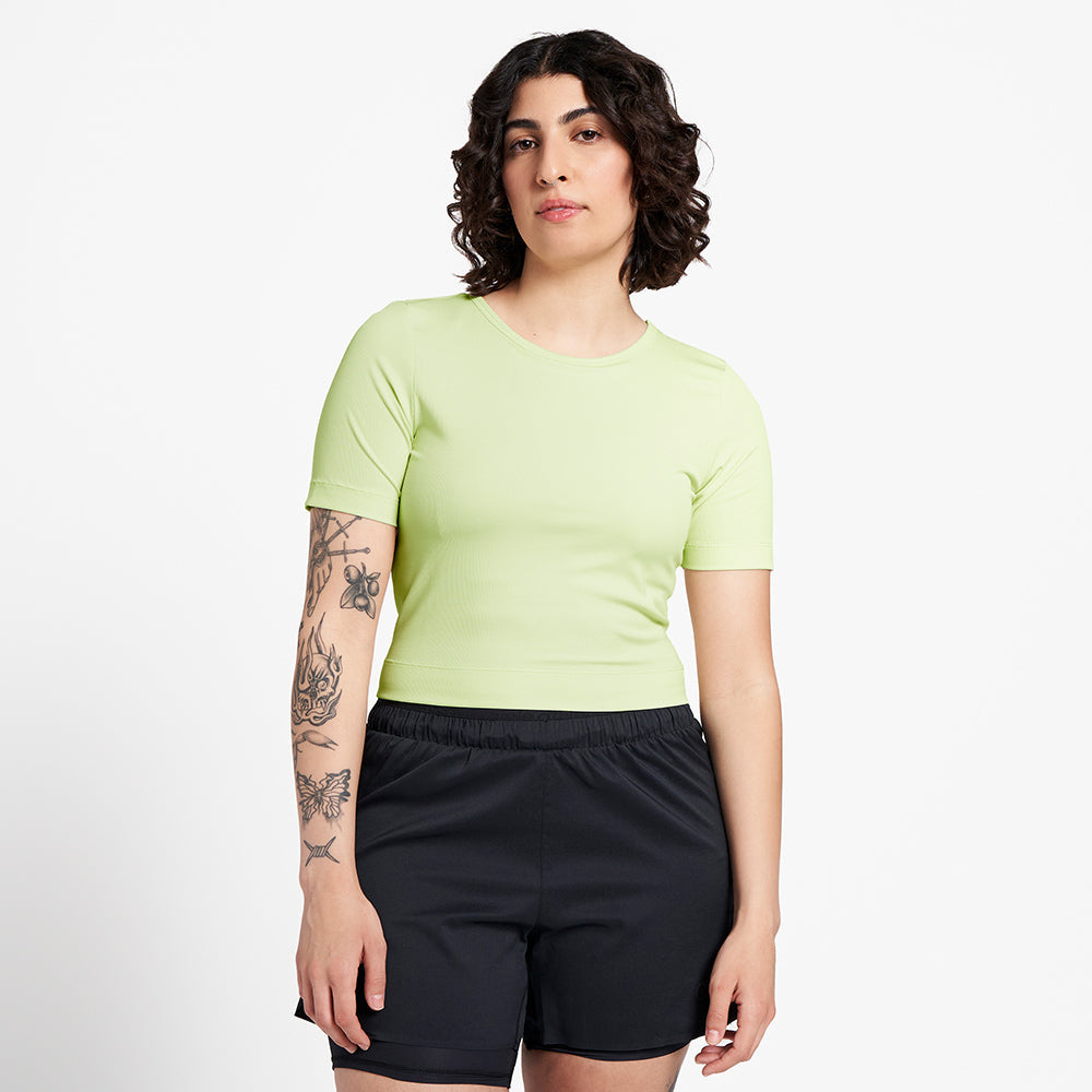 Model_Text: model is 5'3" and wears a small