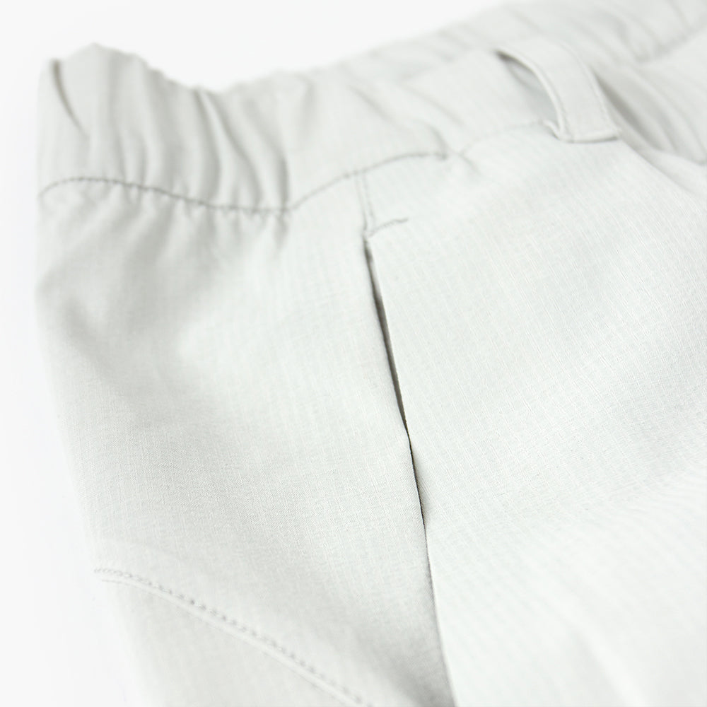 detail view of the fabric of the ciele athletics CCPants unisex running pants from the Lifestyle Edition collection, in light grey color