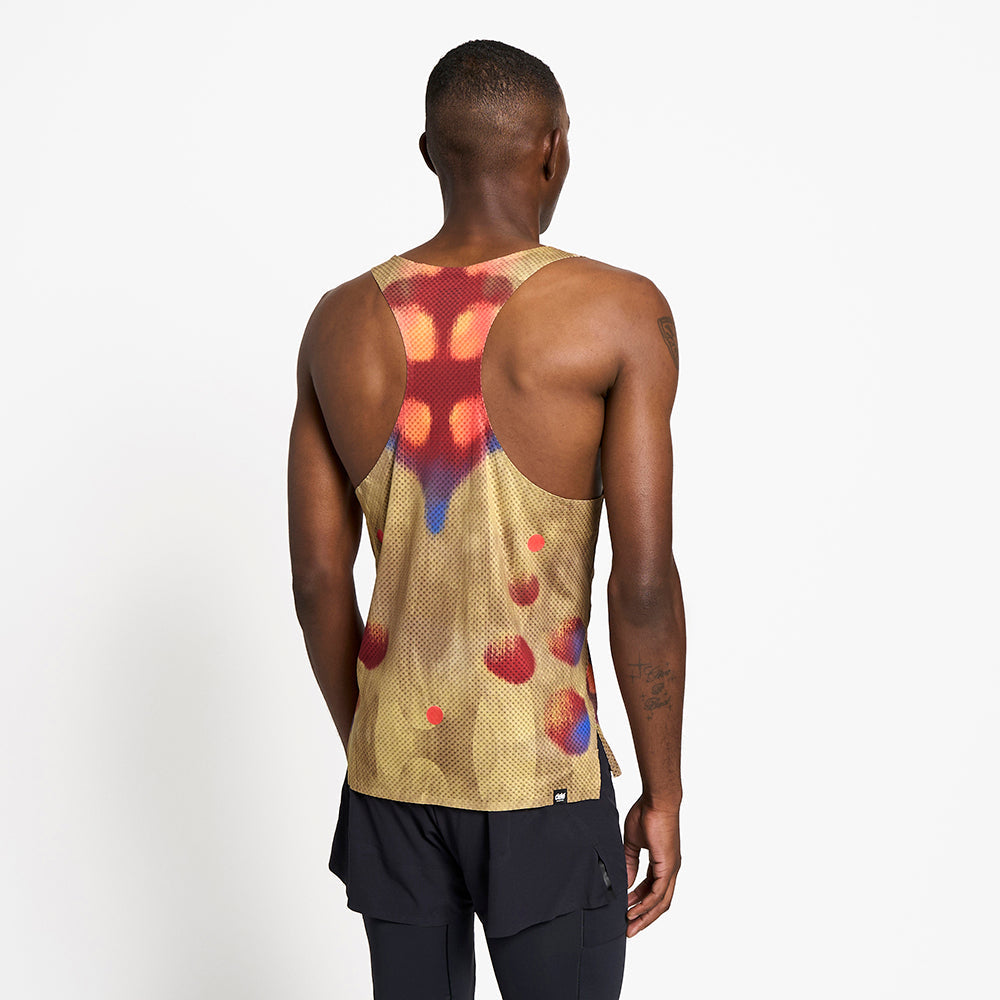 back view of the ciele athletics lightweight, race ready and performance driven singlet named RDSinglet in sphinx color, on a model
