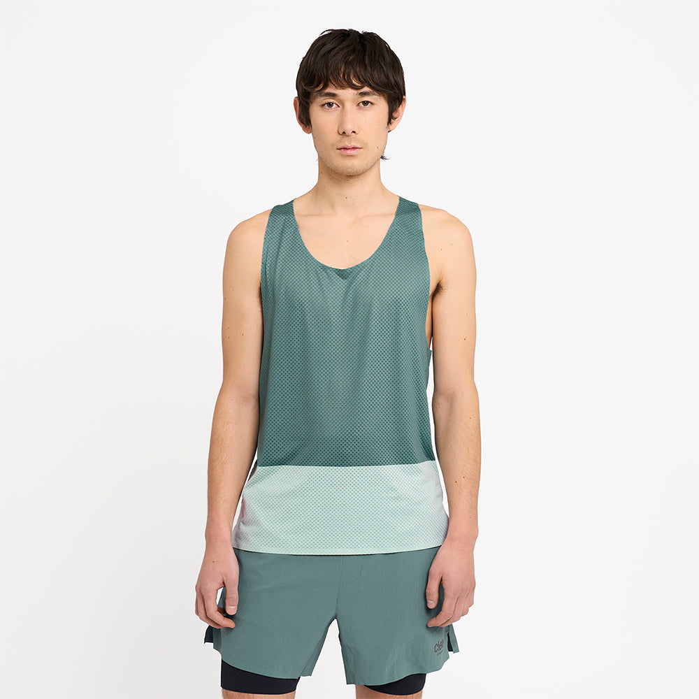 Model_Text: model is 5'10" and wears a medium