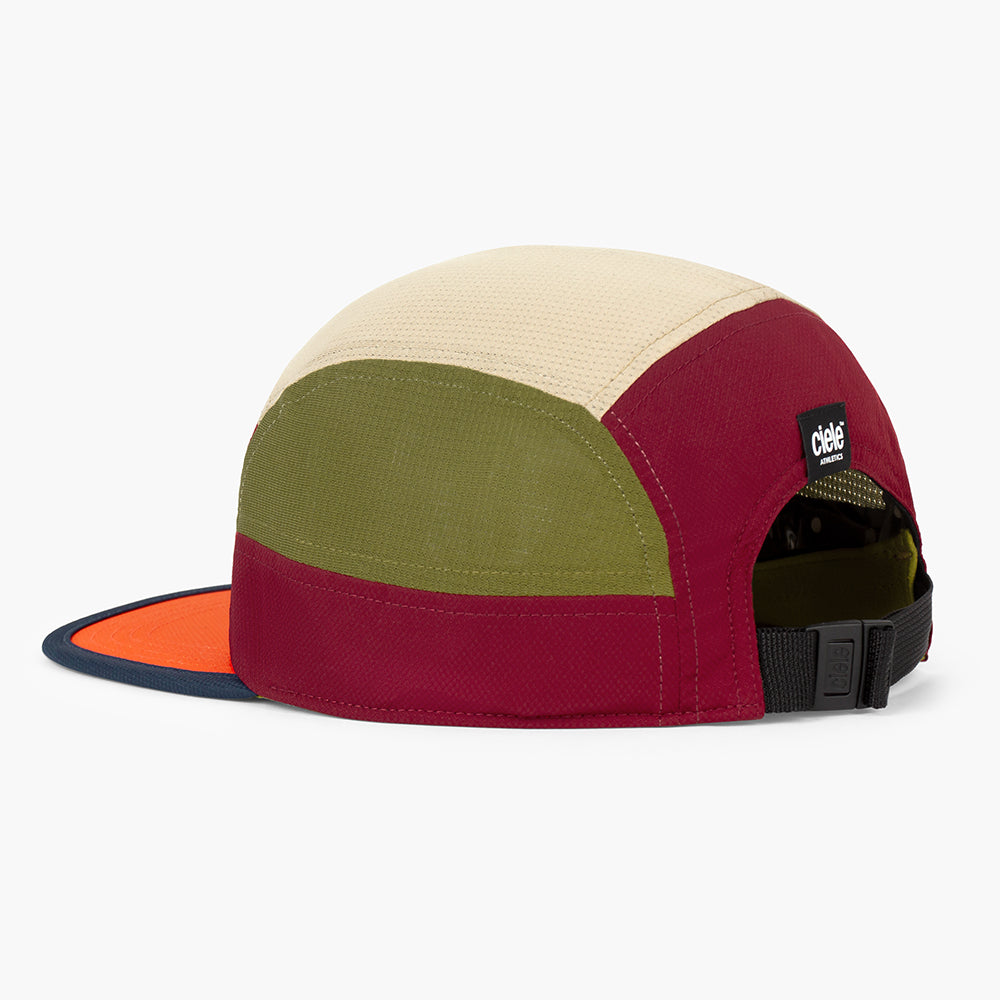 ciele athletics - GOCap - Field - Iconic Bar - Crimson Red/Terrain - 5