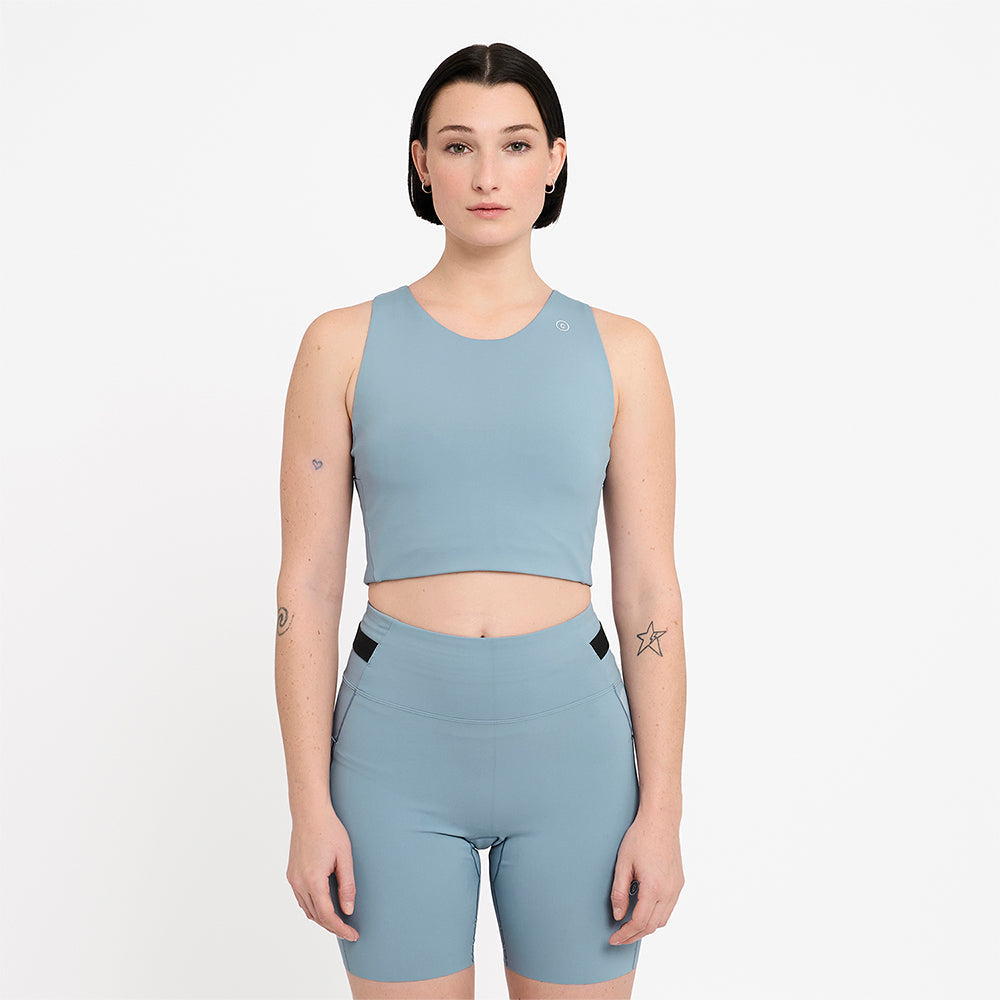 Model_Text: model is 5'6" and wears a small