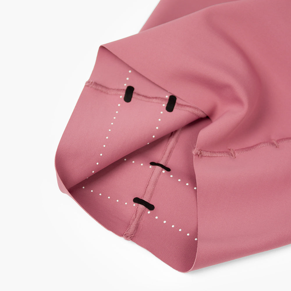 close view of the trimmable feature on the ciele athletics FSTTight short running short in deco rose