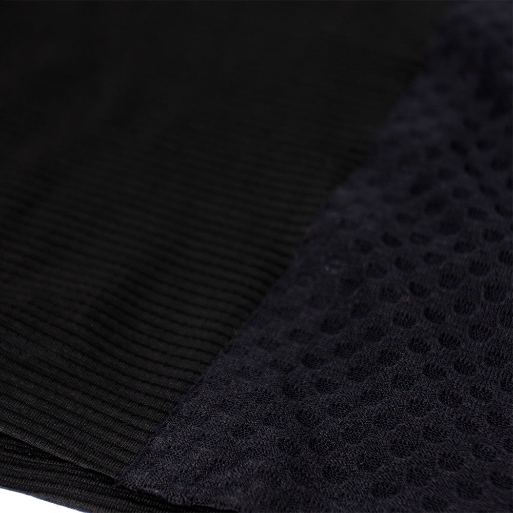 close picture of the fabrics on the back of the ciele athletics lightweight, race ready and performance driven T-Shirt named RCDTShirt for womens in shadowsphinx color