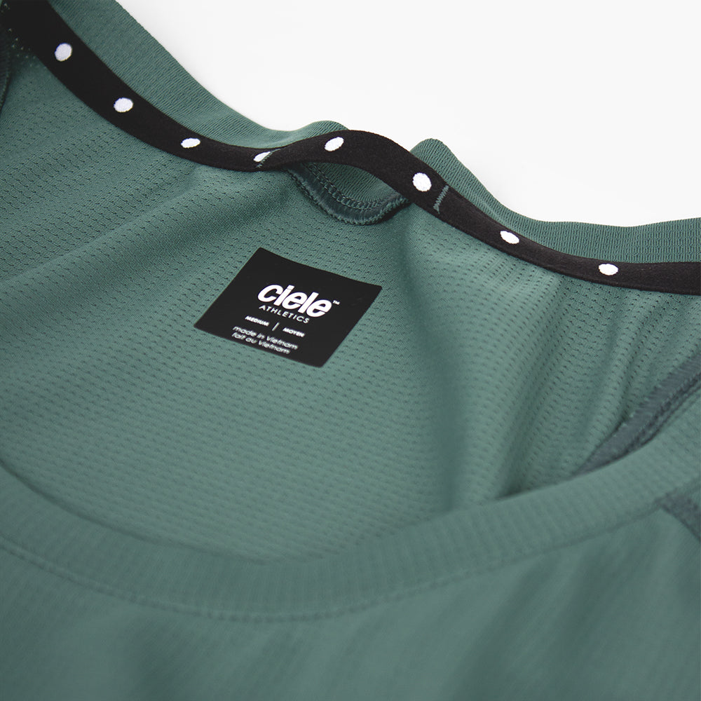 close view of the quick dry loop on the ciele athletics FSTSinglet lightweight and performance driven singlet in silver pine