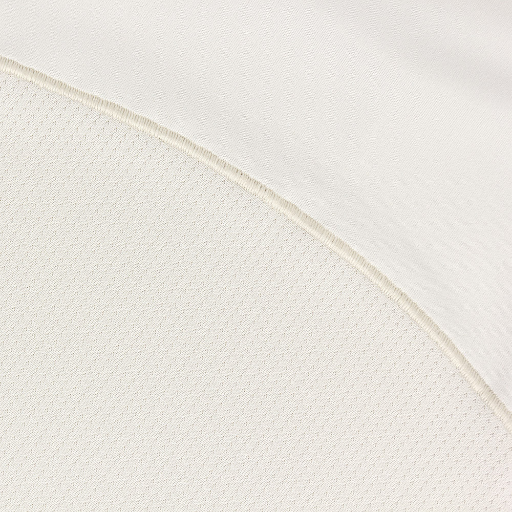 close view of the breathable fabrics on the ciele athletics DLYTSinglet lightweight and performance driven singlet in rainy day