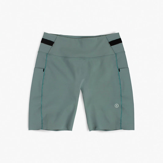 front view of ciele athletics FSTTight short running short in silver pine